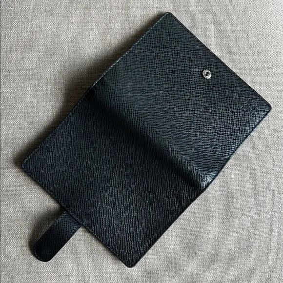 Louis Vuitton | Epi Agenda PM - Picture 8 of 16